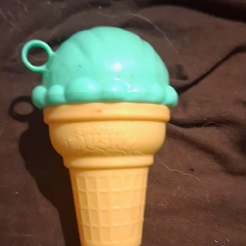 Ice cream cone - cream,