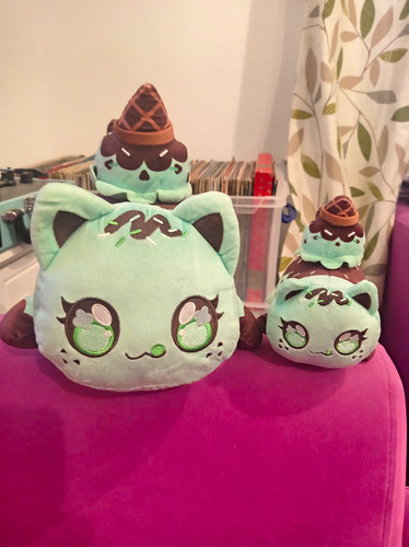 Aphmau ice cream cat - aphmau,