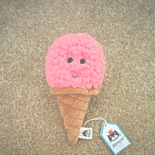 Jellycat strawberry ice cream - strawberry,